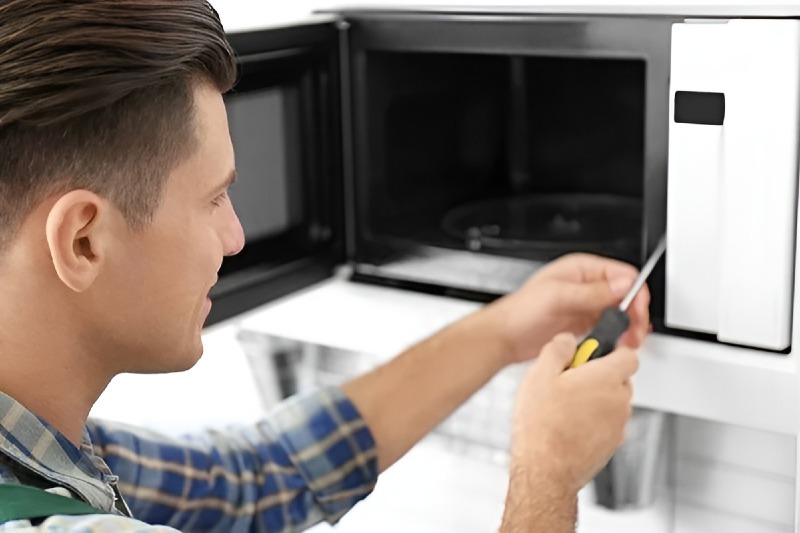 Buld-in Microwave Repair in San Diego
